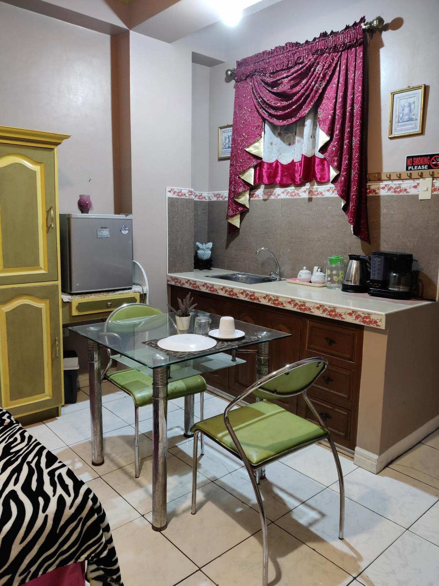 Center Parkway Pension House Kalibo Extérieur photo