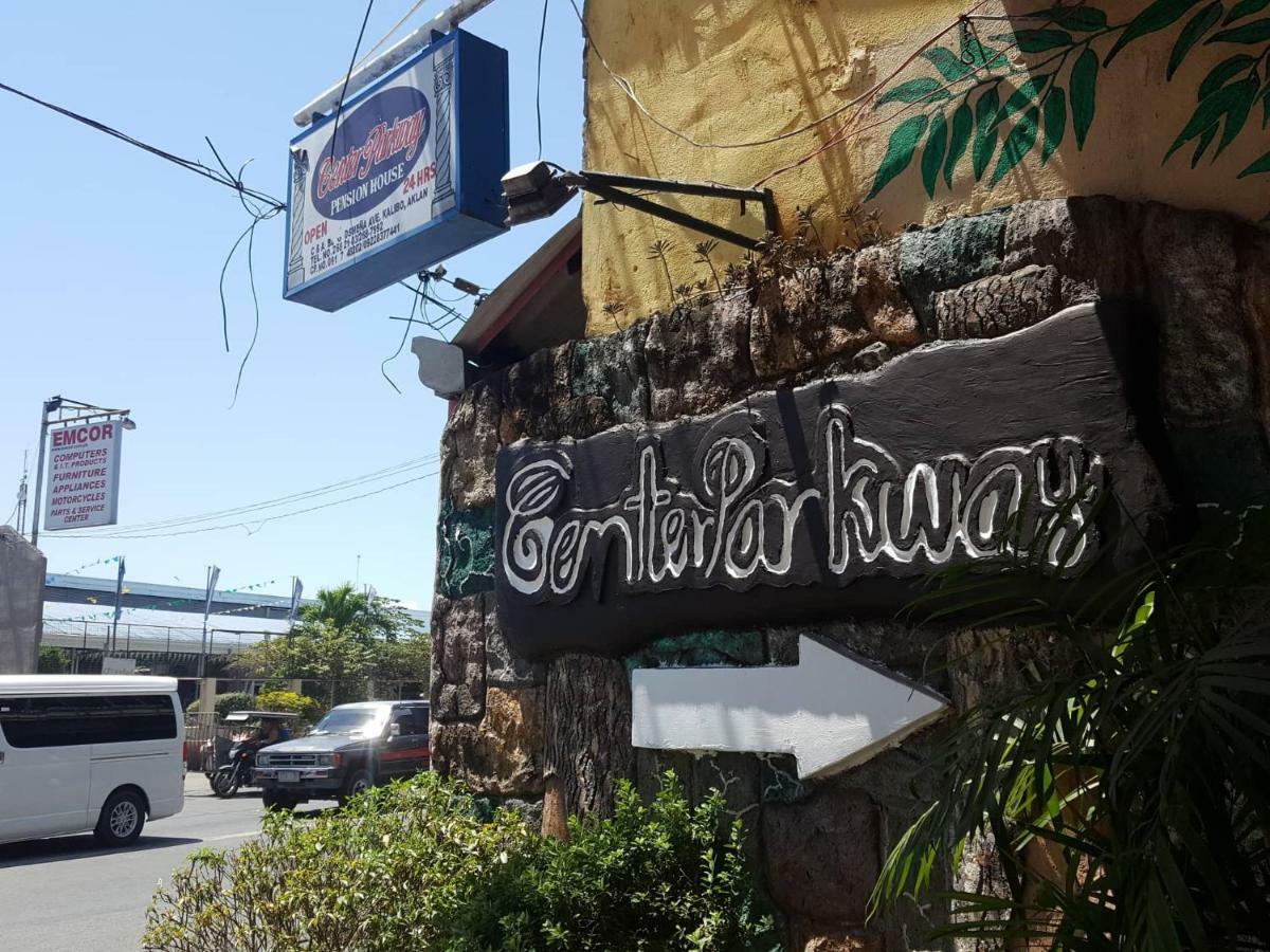 Center Parkway Pension House Kalibo Extérieur photo